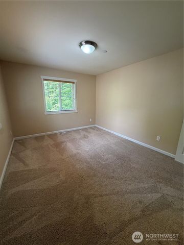 3181 Brown Loop, Dupont, WA 98327