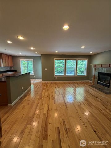 3181 Brown Loop, Dupont, WA 98327