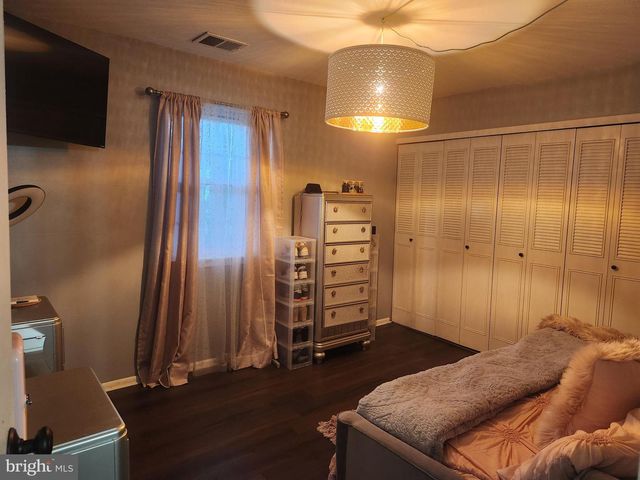 4000 GYPSY LN #231B2, Philadelphia, PA 19129