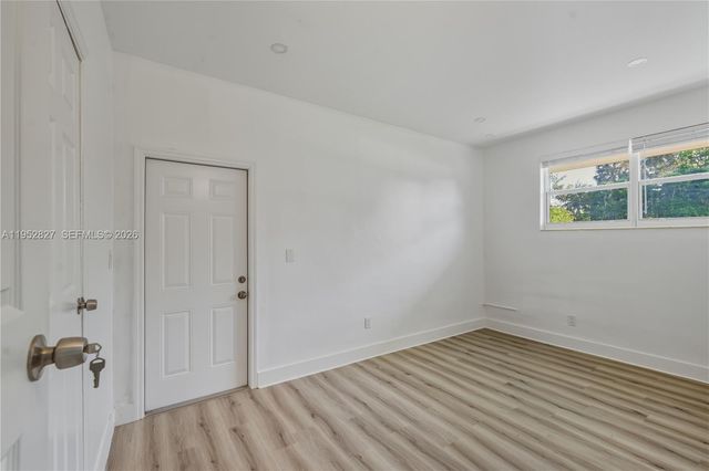 881 NW 34th Ave, Lauderhill, FL 33311