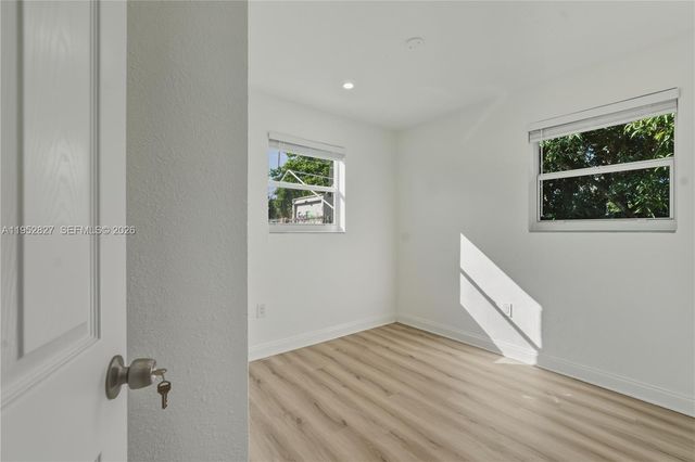 881 NW 34th Ave, Lauderhill, FL 33311