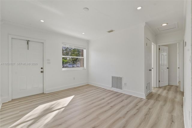 881 NW 34th Ave, Lauderhill, FL 33311