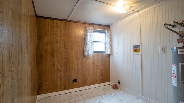 951 Aa Highway, Alton, MO 65606