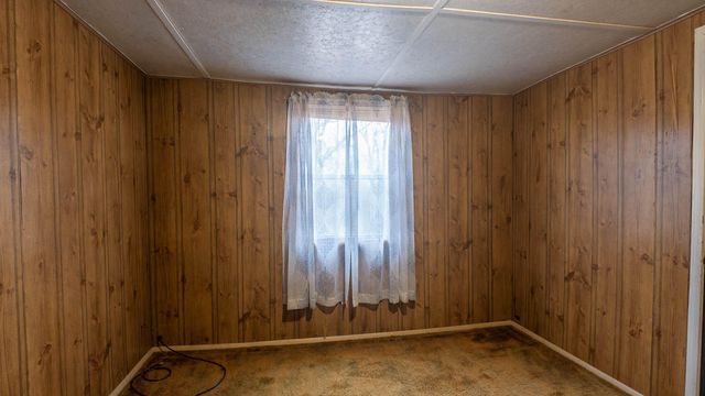 951 Aa Highway, Alton, MO 65606