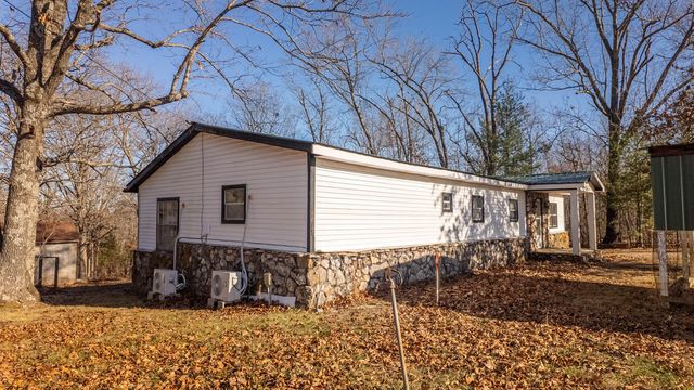 951 Aa Highway, Alton, MO 65606