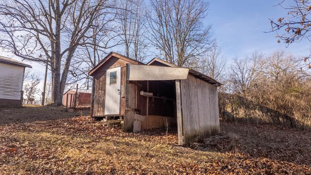 951 Aa Highway, Alton, MO 65606