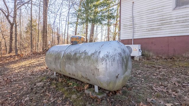 951 Aa Highway, Alton, MO 65606