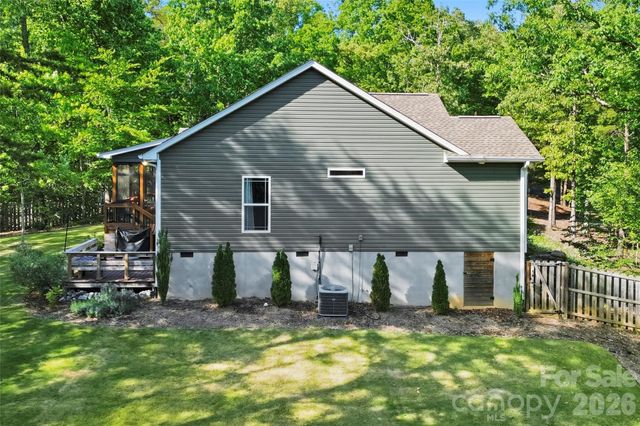 549 Riverknoll Lane, Tryon, NC 28782