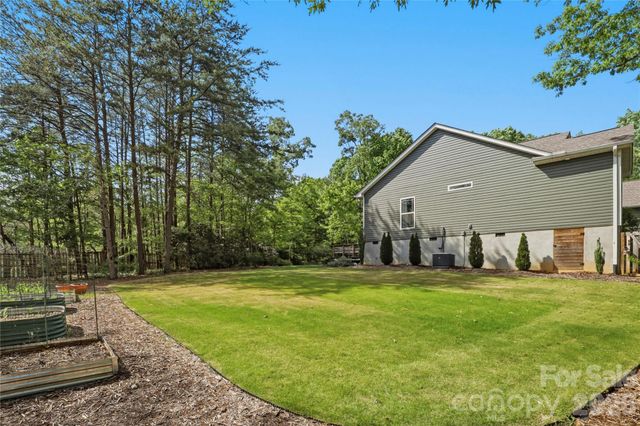 549 Riverknoll Lane, Tryon, NC 28782