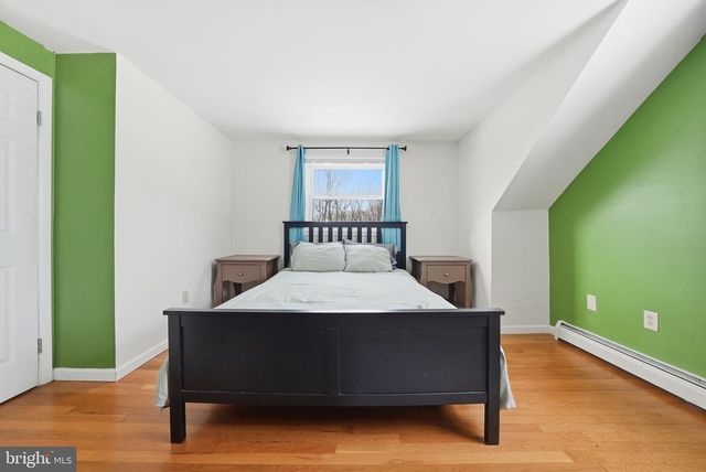 4602 KENWOOD DR, Woodbridge, VA 22193