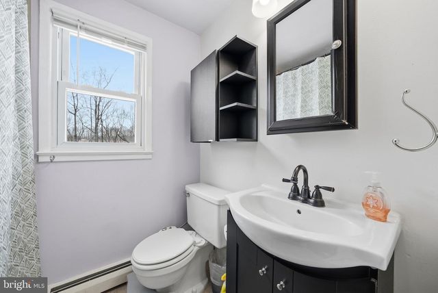 4602 KENWOOD DR, Woodbridge, VA 22193