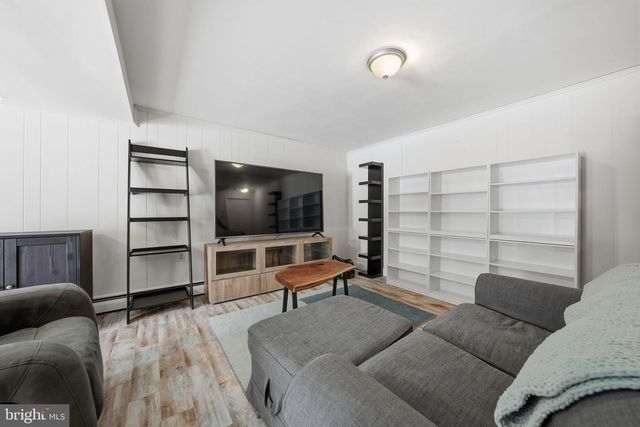 4602 KENWOOD DR, Woodbridge, VA 22193