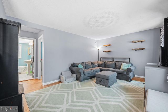 4602 KENWOOD DR, Woodbridge, VA 22193