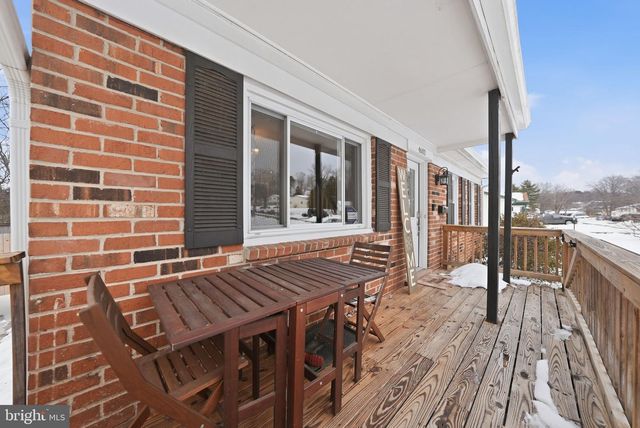 4602 KENWOOD DR, Woodbridge, VA 22193