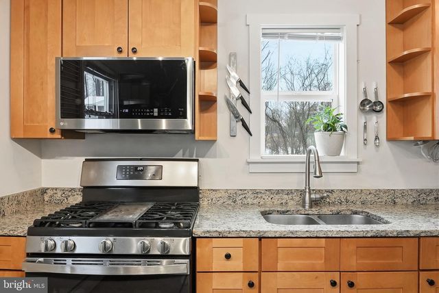 4602 KENWOOD DR, Woodbridge, VA 22193