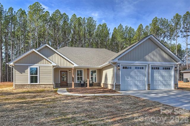 2307 Lee Lawing Road, Lincolnton, NC 28092