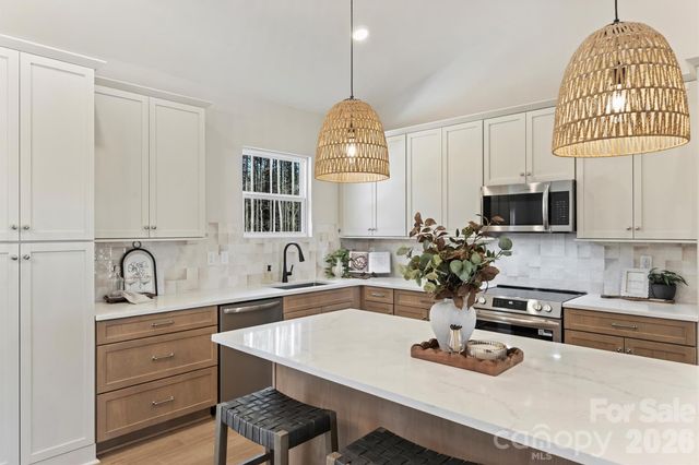 2307 Lee Lawing Road, Lincolnton, NC 28092