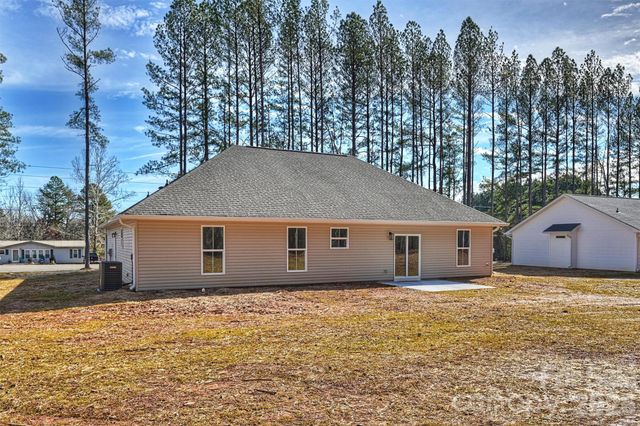 2307 Lee Lawing Road, Lincolnton, NC 28092