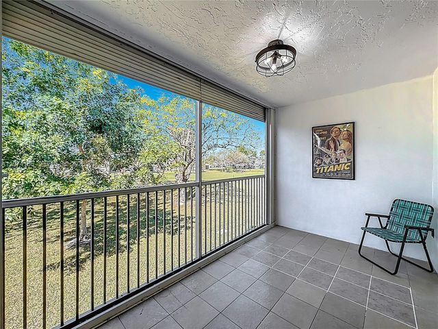 7331 NW 18th St 202, Margate, FL 33063