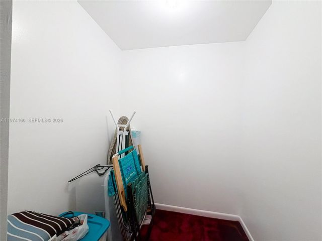 7331 NW 18th St 202, Margate, FL 33063