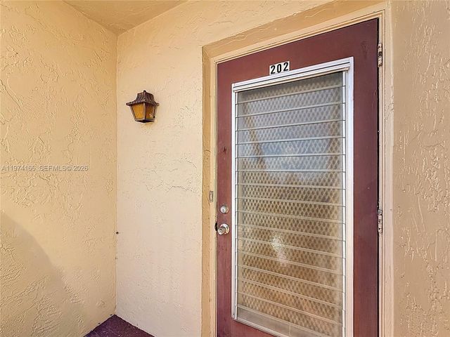 7331 NW 18th St 202, Margate, FL 33063