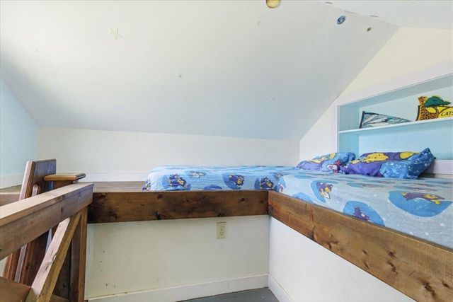 971 South Stream Road, Bennington, VT 05201