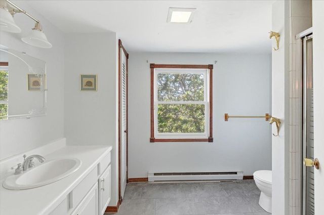 971 South Stream Road, Bennington, VT 05201