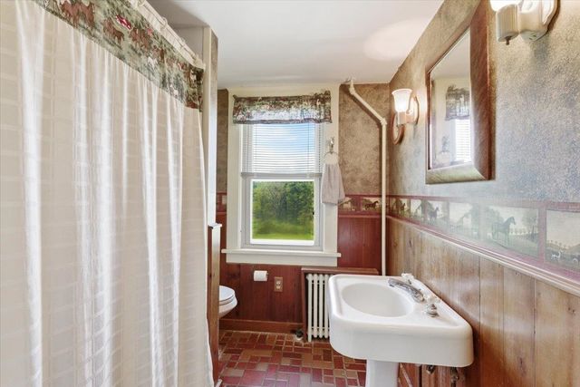 971 South Stream Road, Bennington, VT 05201