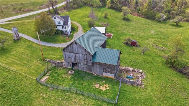 971 South Stream Road, Bennington, VT 05201