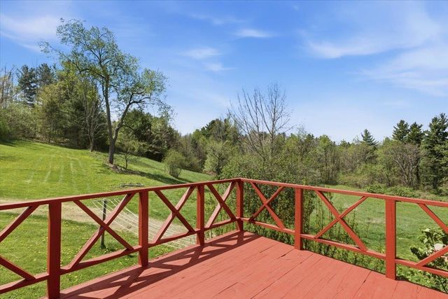 971 South Stream Road, Bennington, VT 05201