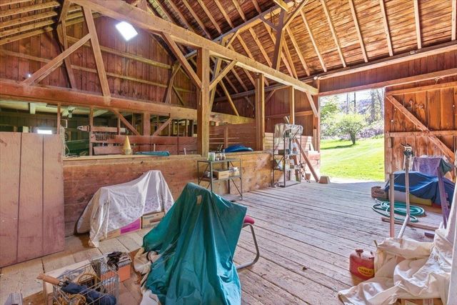 971 South Stream Road, Bennington, VT 05201