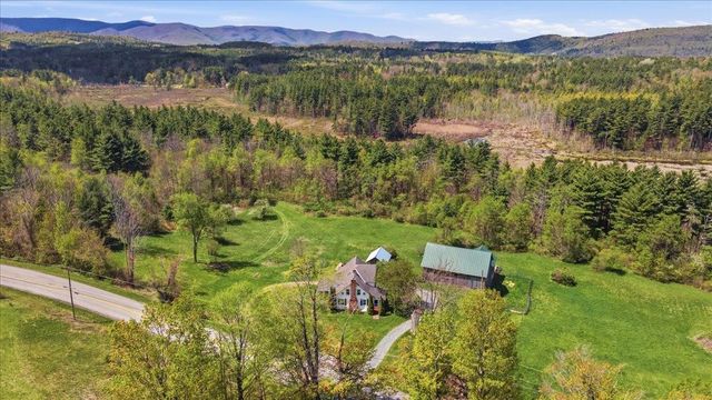 971 South Stream Road, Bennington, VT 05201