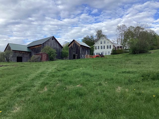 971 South Stream Road, Bennington, VT 05201