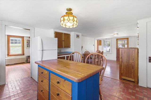 971 South Stream Road, Bennington, VT 05201