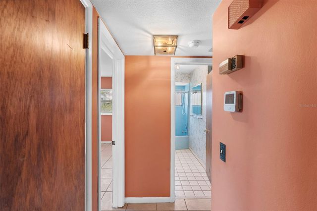 1768 HARBOR CIRCLE E, Largo, FL 33770