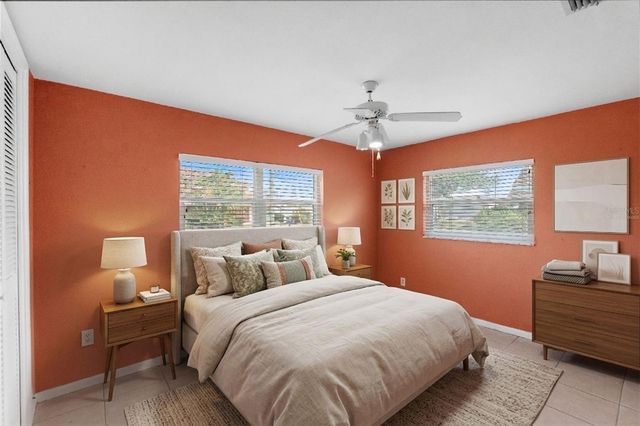 1768 HARBOR CIRCLE E, Largo, FL 33770