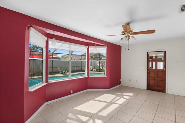 1768 HARBOR CIRCLE E, Largo, FL 33770