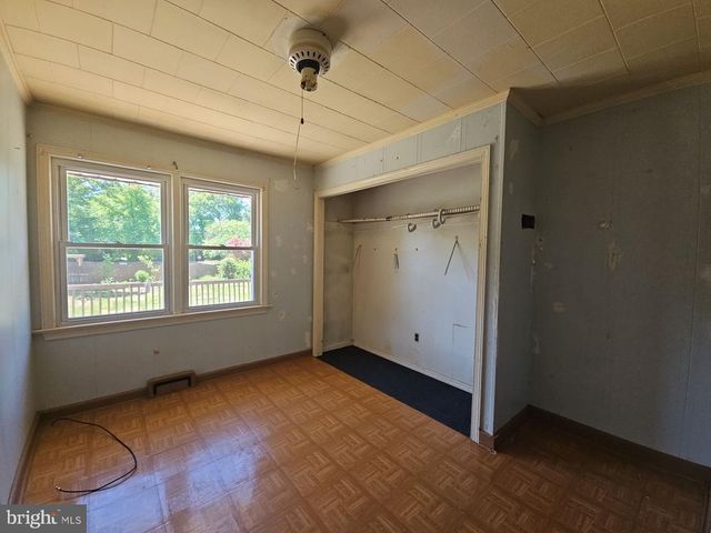 68 LAKESIDE DR, Bridgeton, NJ 08302