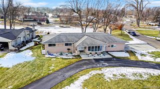 551 Berry Patch Lane, White Lake, MI 48386