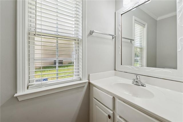 2000 Maple Ridge NW Court, Acworth, GA 30101