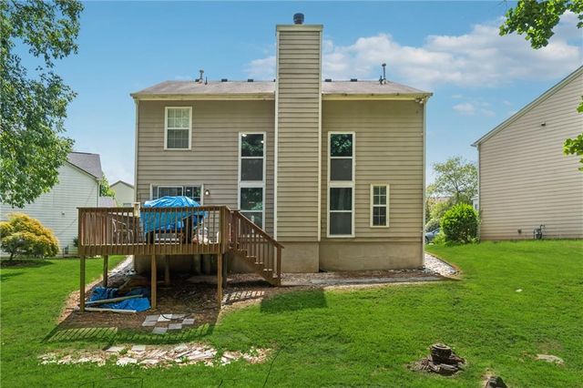2000 Maple Ridge NW Court, Acworth, GA 30101