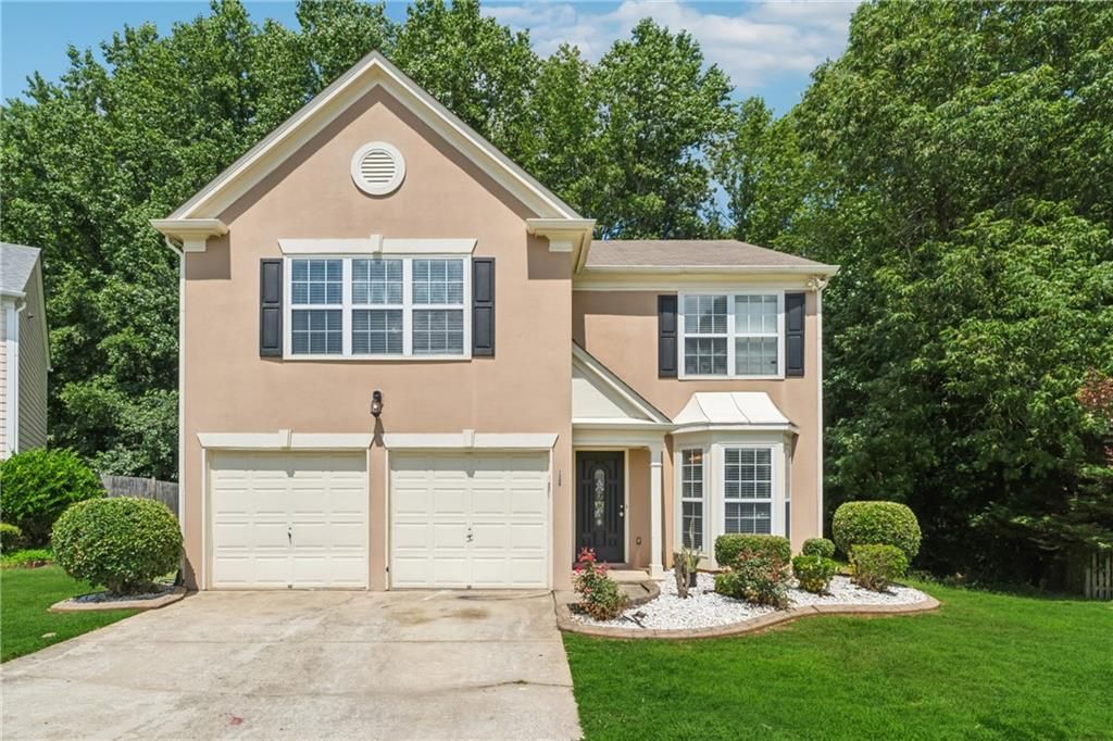 2000 Maple Ridge NW Court, Acworth, GA 30101