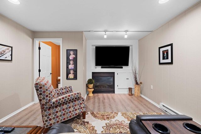 2850 MAYFLOWER ROAD, Green Bay, WI 54311