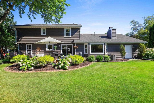 2850 MAYFLOWER ROAD, Green Bay, WI 54311
