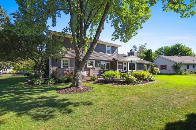2850 MAYFLOWER ROAD, Green Bay, WI 54311