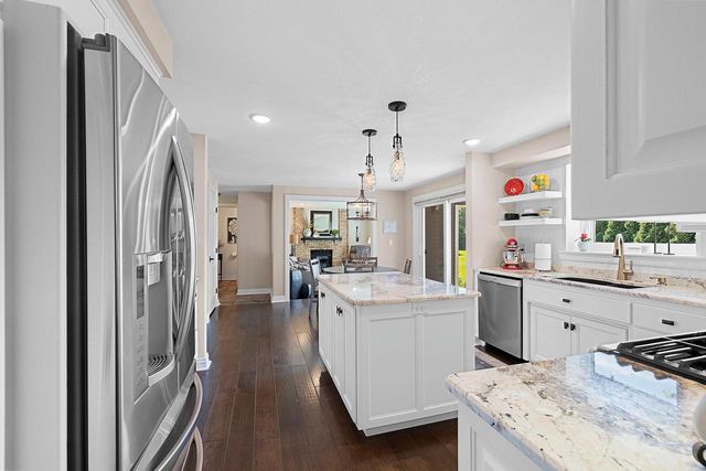 2850 MAYFLOWER ROAD, Green Bay, WI 54311