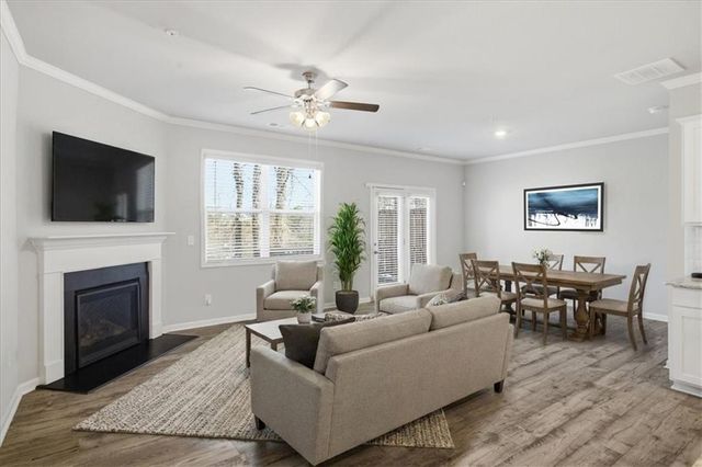 776 Woodstock Grove, Woodstock, GA 30188