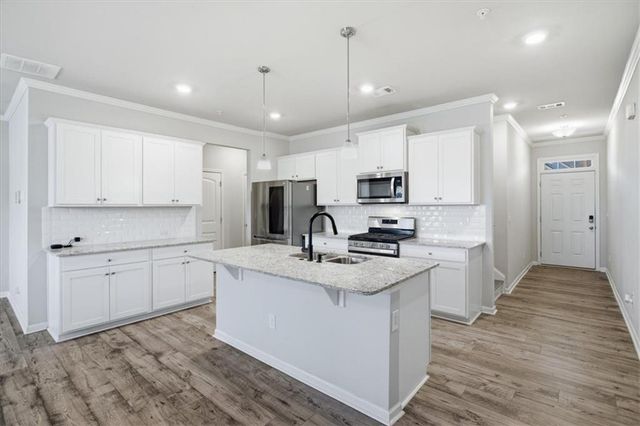 776 Woodstock Grove, Woodstock, GA 30188