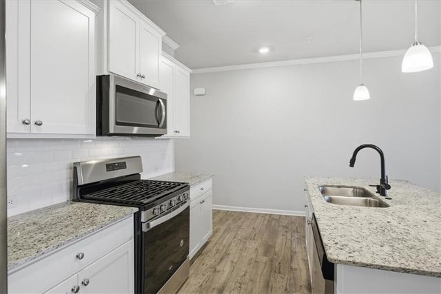 776 Woodstock Grove, Woodstock, GA 30188