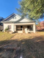 2900 W College Street, Shreveport, LA 71109